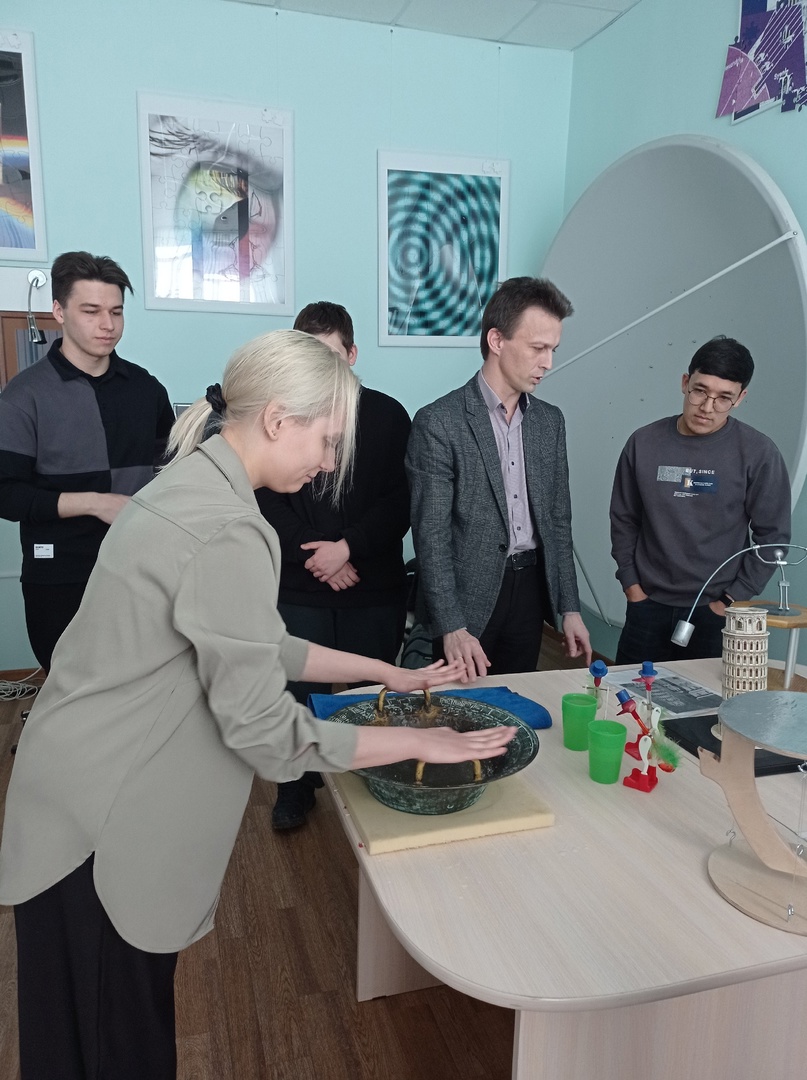 Студенты-информатики посетили Музей занимательных наук